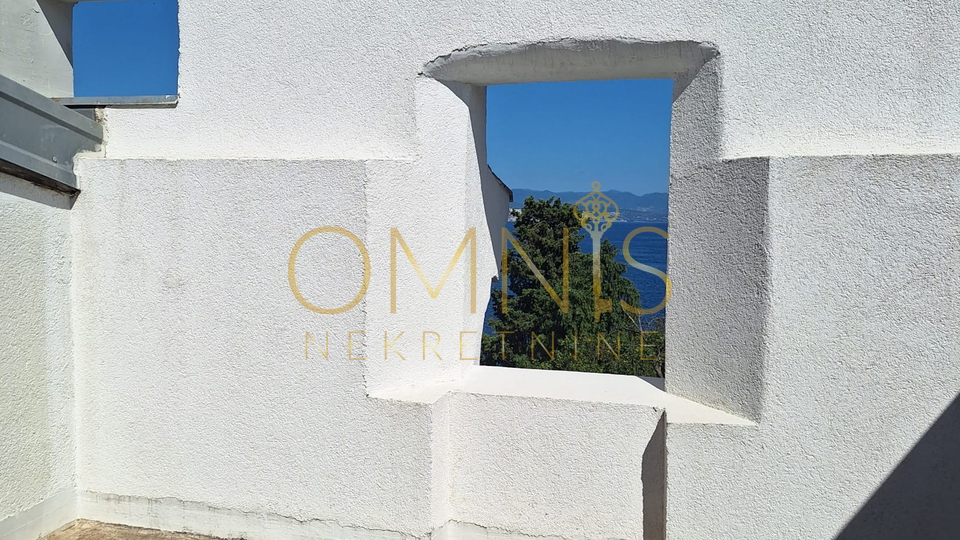 Opatija, Center, 3BR+Living Room, Terrace with Sea View!